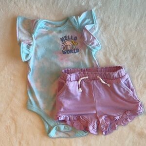 Garanimals Baby Girl tie dye "Hello World" Bodysuit and Shorts Set 3-6 M